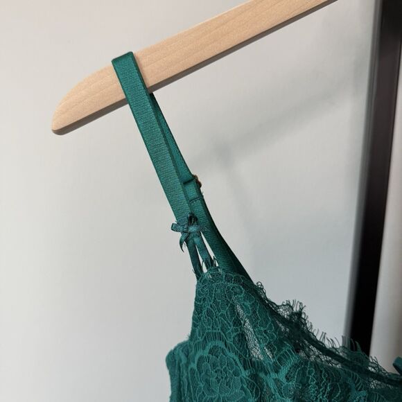 Victoria's Secret Green Unlined Wicked Lace Up Teddy Lingerie Size Large - Picture 2 of 6